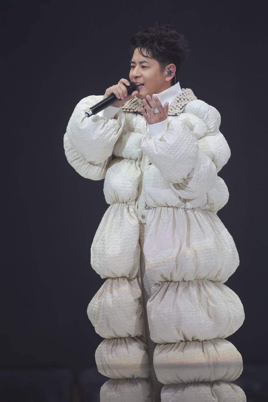 許廷鏗（Alfred）與fans一起迎接2023。